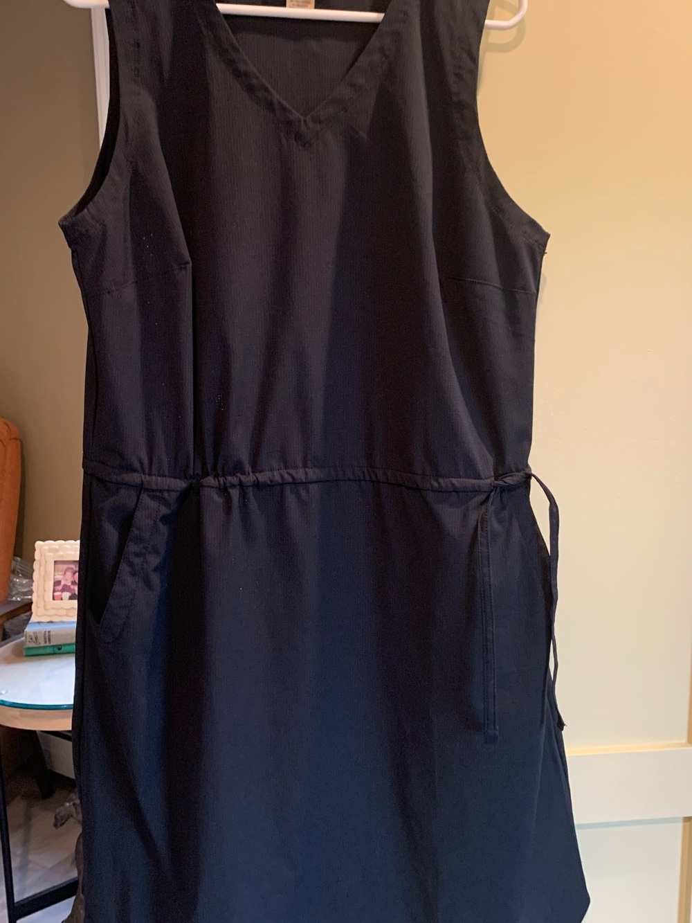 Duluth Trading Co Black Sleeveless V-Neck Drawstring Waist Dress